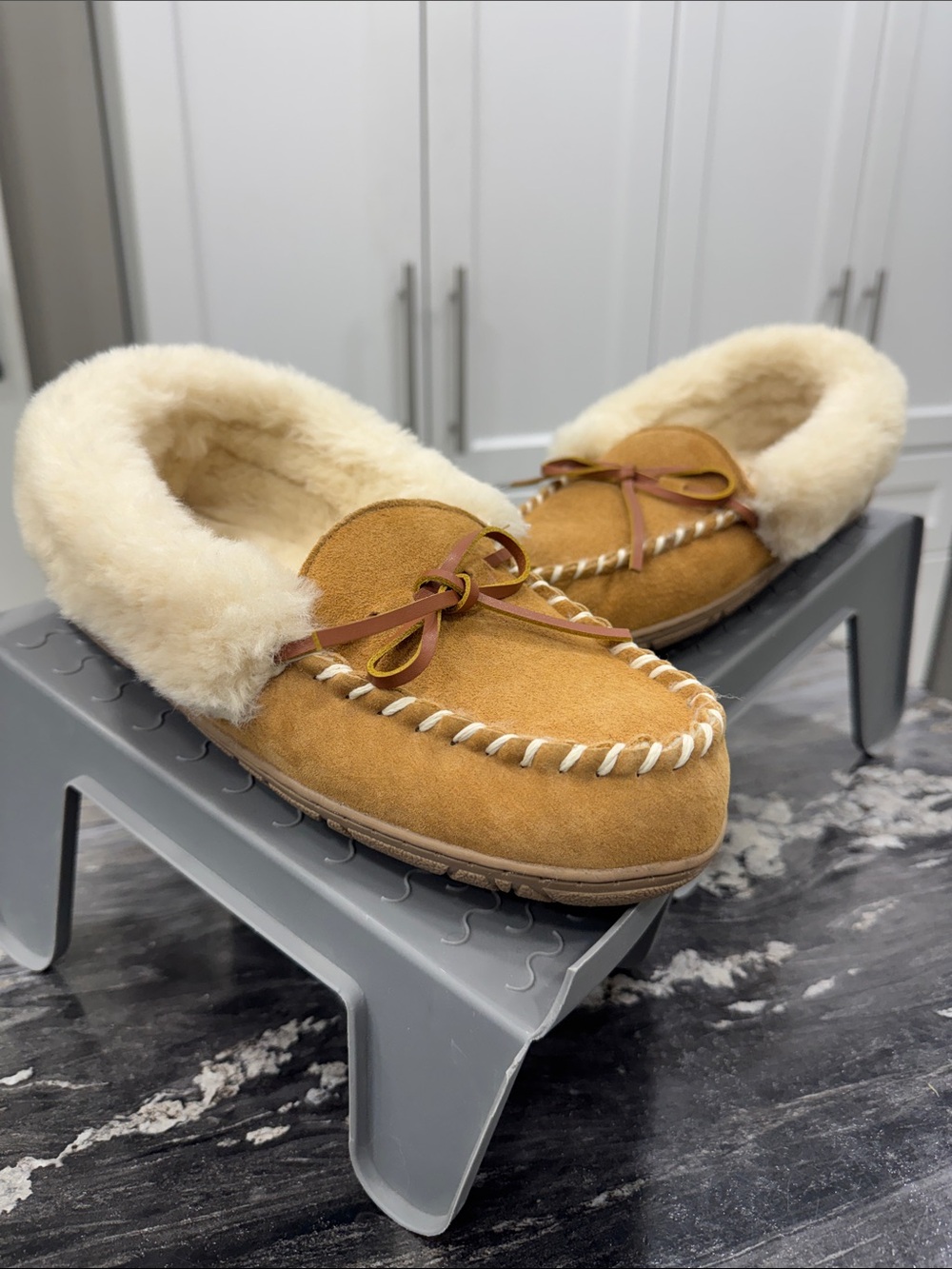 Wind River Women’s Suede Moccasin Slippers – Size 7 | Tan